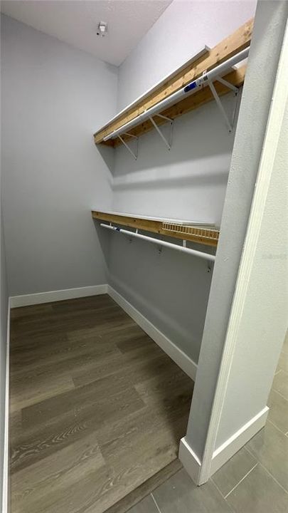 For Sale: $300,000 (3 beds, 2 baths, 1728 Square Feet)