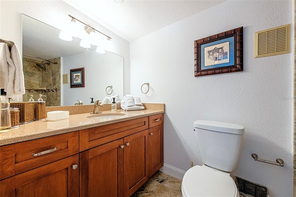 En Venta: $800,000 (2 camas, 2 baños, 1510 Pies cuadrados)