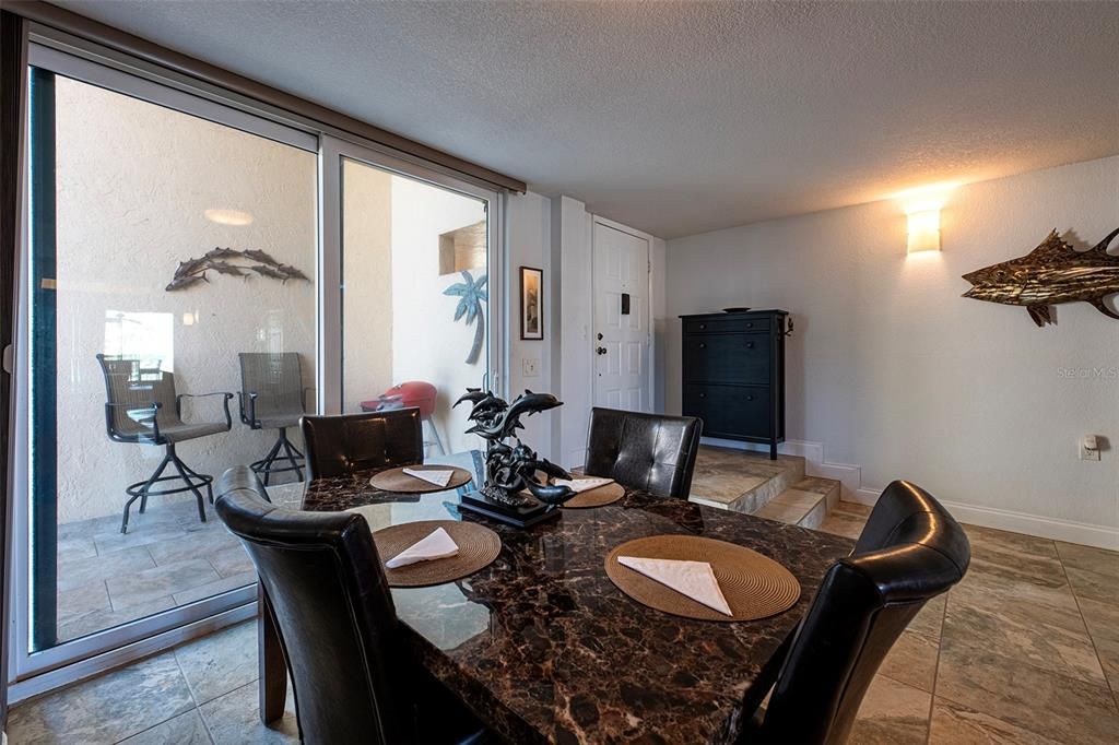 En Venta: $800,000 (2 camas, 2 baños, 1510 Pies cuadrados)