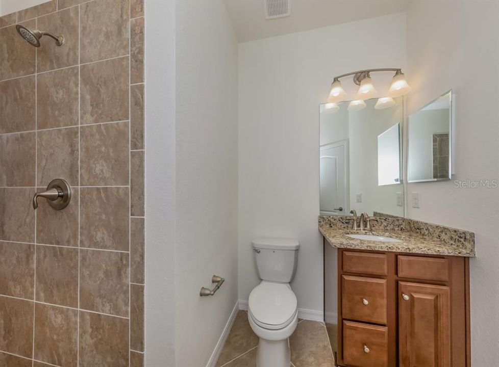 For Rent: $3,000 (4 beds, 2 baths, 2204 Square Feet)