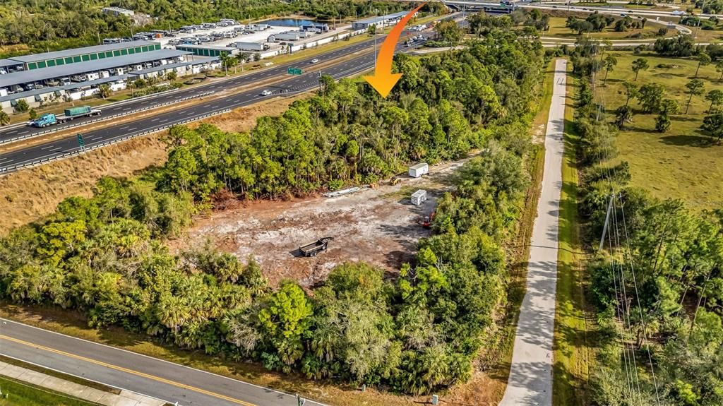 На продажу: $2,500,000 (2.57 acres)