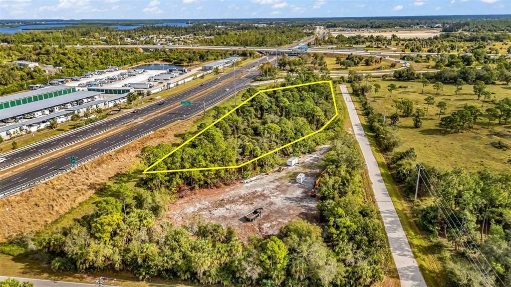 На продажу: $2,500,000 (2.57 acres)