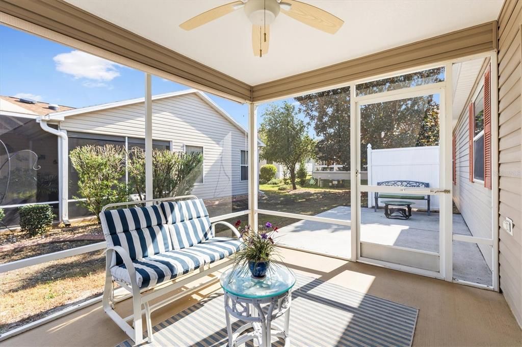 待售: $299,900 (2 贝兹, 2 浴室, 1135 平方英尺)