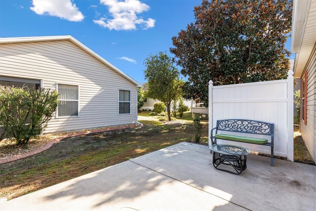 待售: $299,900 (2 贝兹, 2 浴室, 1135 平方英尺)