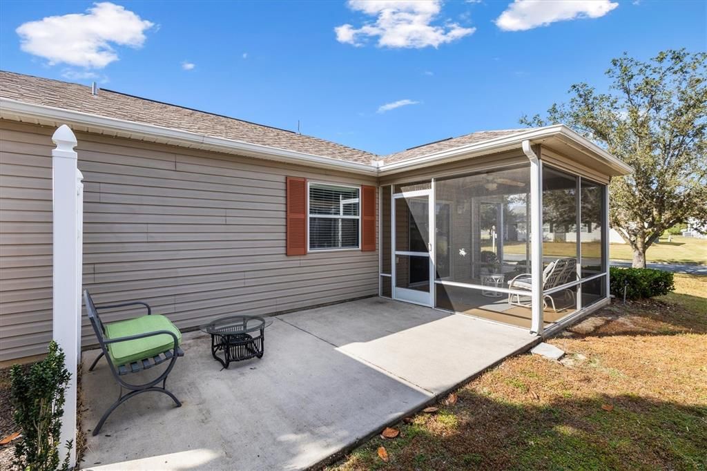 待售: $299,900 (2 贝兹, 2 浴室, 1135 平方英尺)