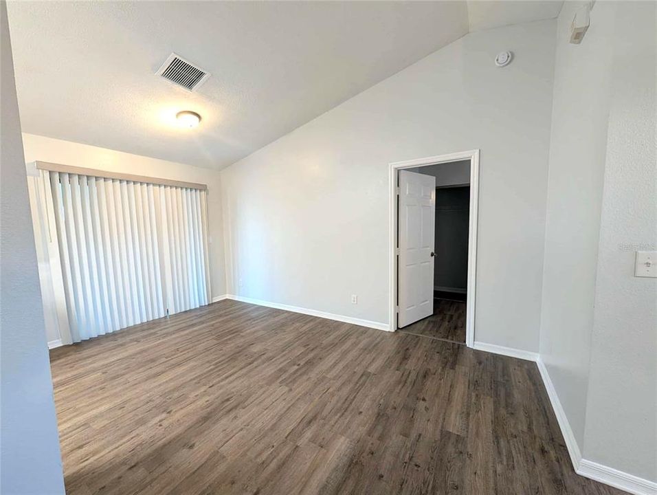 For Rent: $1,900 (3 beds, 2 baths, 1609 Square Feet)