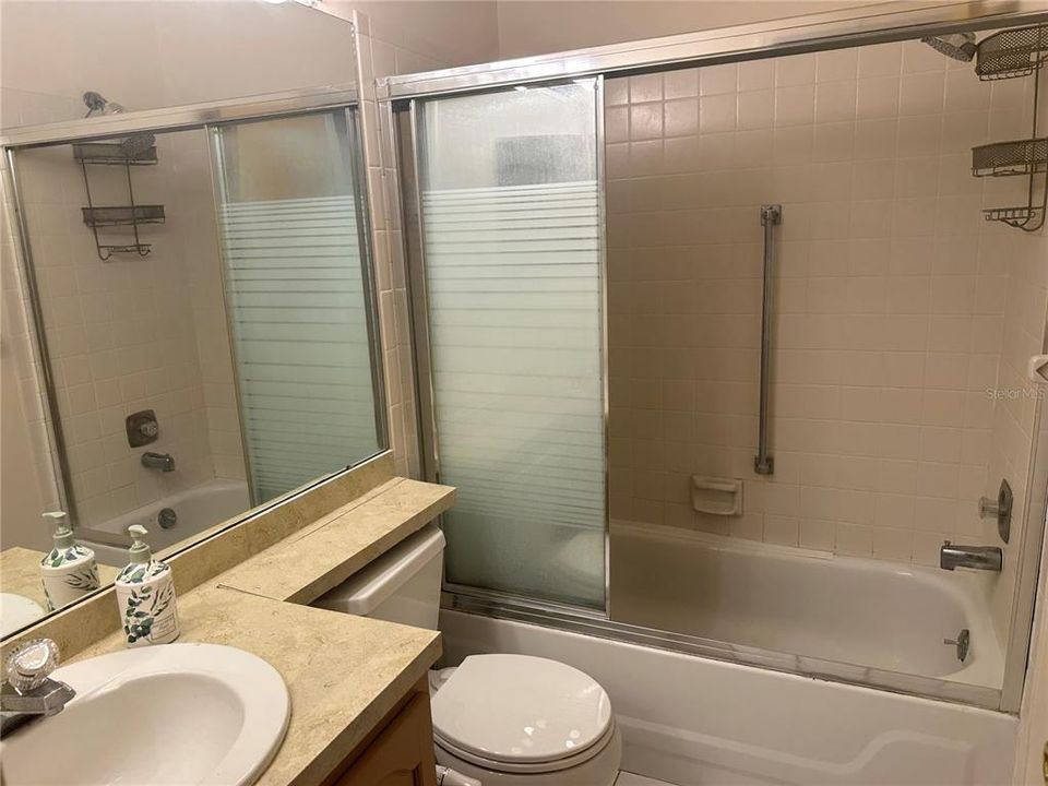 For Rent: $1,750 (2 beds, 2 baths, 900 Square Feet)