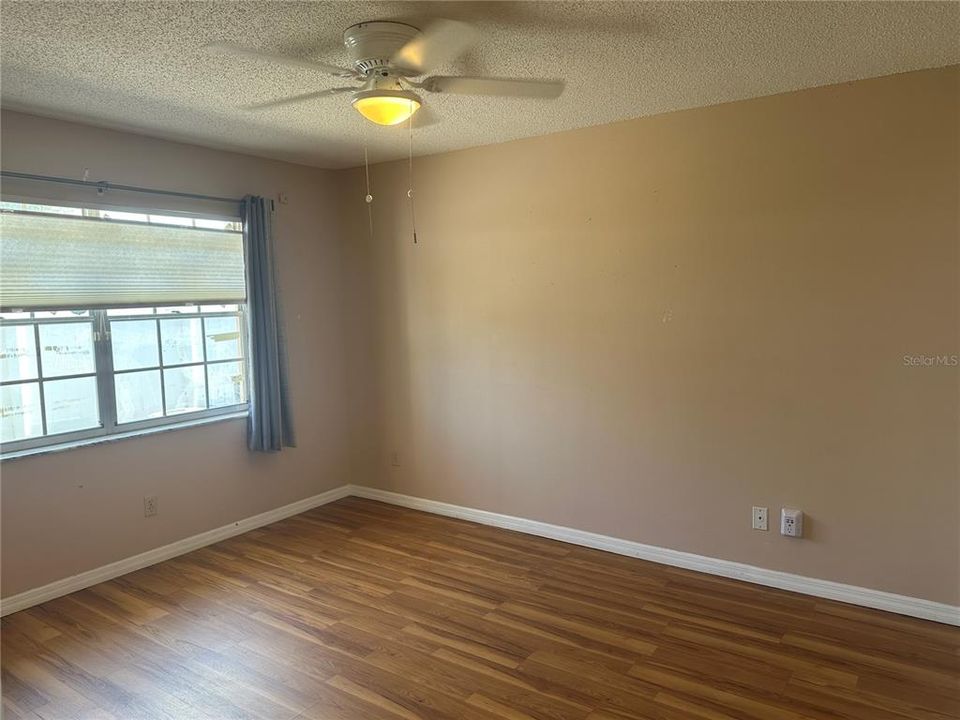 For Rent: $1,750 (2 beds, 2 baths, 900 Square Feet)