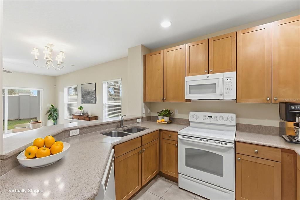 На продажу: $295,000 (3 спален, 2 ванн, 1472 Квадратных фут)