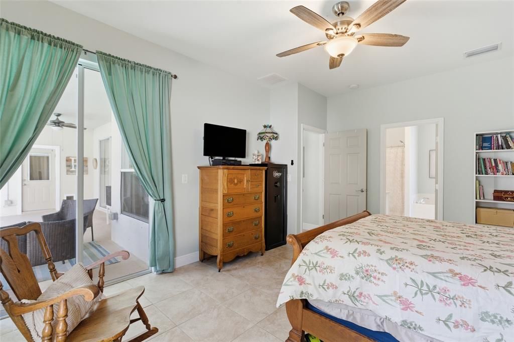 For Sale: $424,900 (4 beds, 2 baths, 2231 Square Feet)