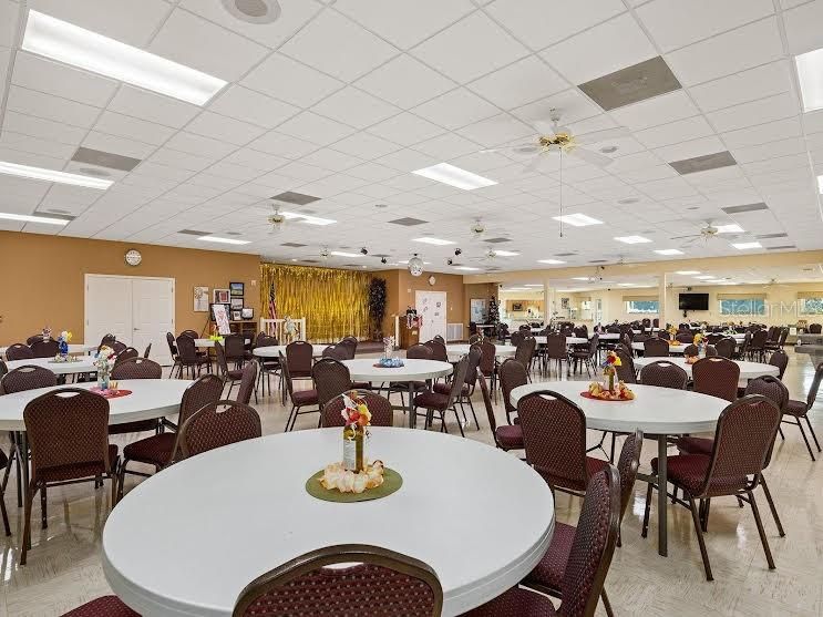 待售: $175,000 (2 贝兹, 2 浴室, 1318 平方英尺)