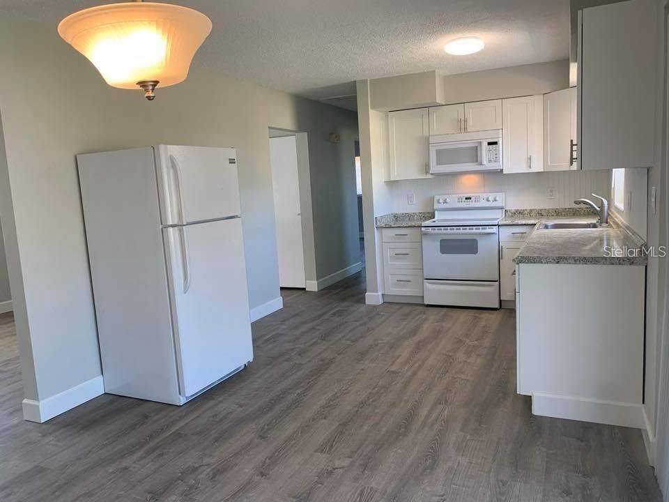 For Rent: $1,900 (2 beds, 2 baths, 1158 Square Feet)