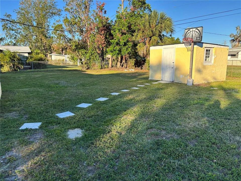 For Rent: $1,900 (2 beds, 2 baths, 1158 Square Feet)