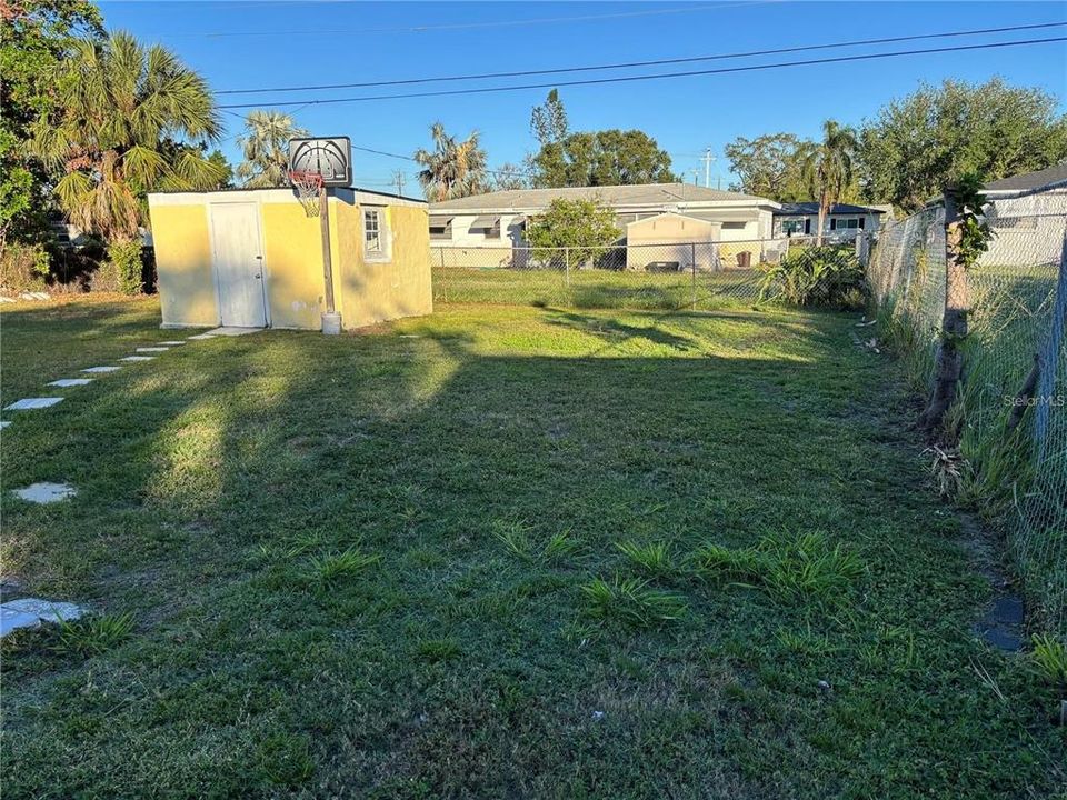 For Rent: $1,900 (2 beds, 2 baths, 1158 Square Feet)