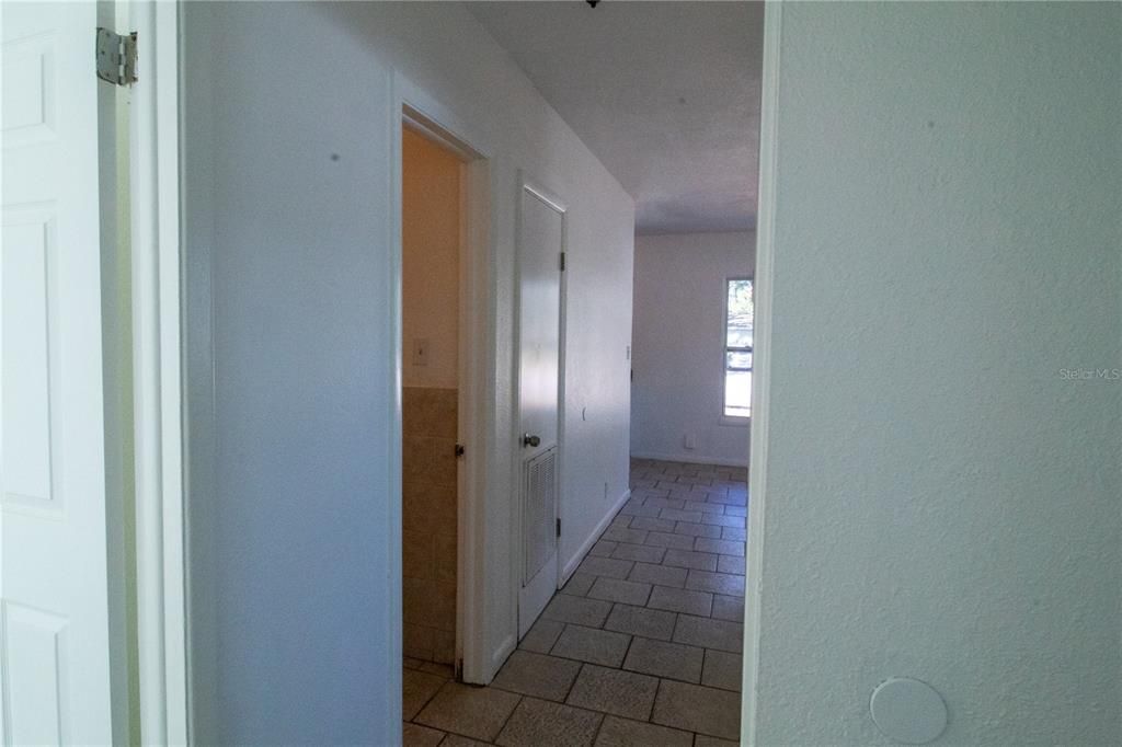 For Sale: $310,000 (3 beds, 2 baths, 1146 Square Feet)