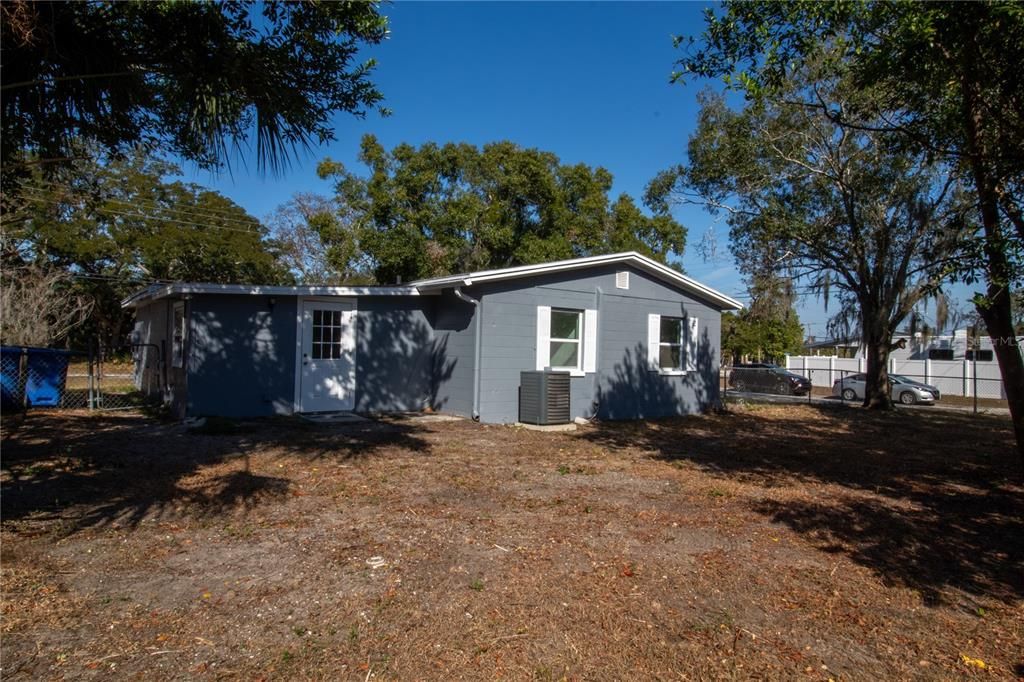 For Sale: $310,000 (3 beds, 2 baths, 1146 Square Feet)