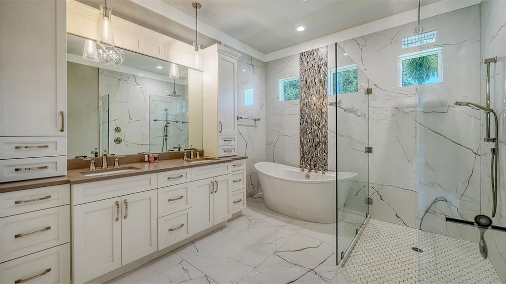 На продажу: $2,750,000 (4 спален, 4 ванн, 3176 Квадратных фут)