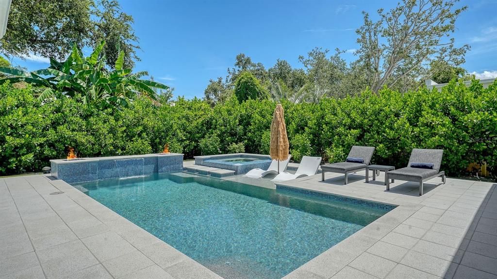 На продажу: $2,750,000 (4 спален, 4 ванн, 3176 Квадратных фут)