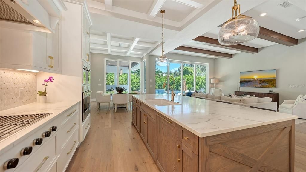 На продажу: $2,750,000 (4 спален, 4 ванн, 3176 Квадратных фут)