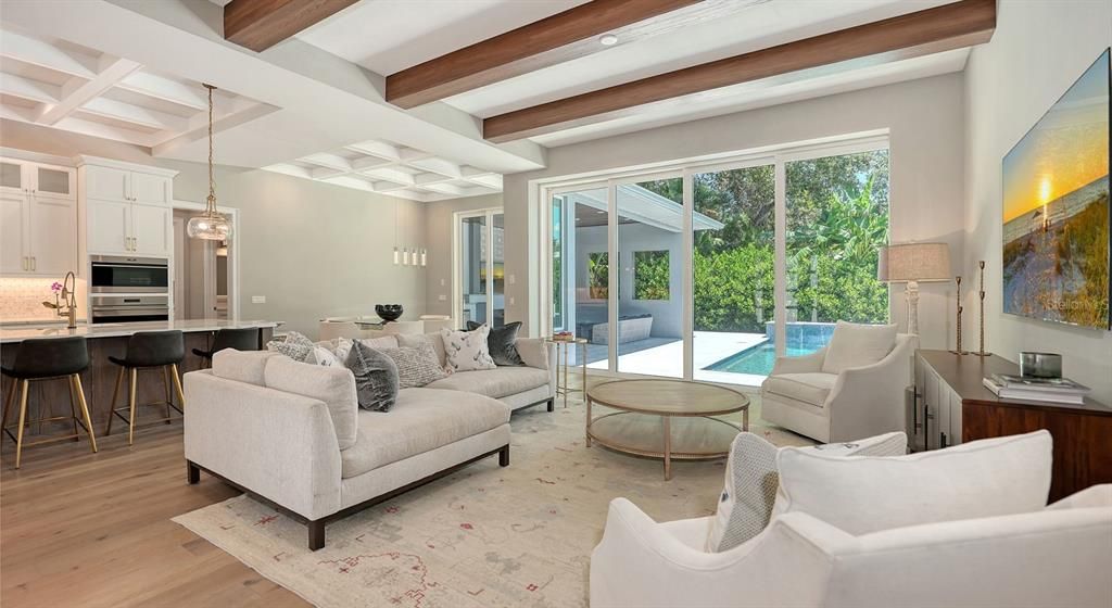 На продажу: $2,750,000 (4 спален, 4 ванн, 3176 Квадратных фут)