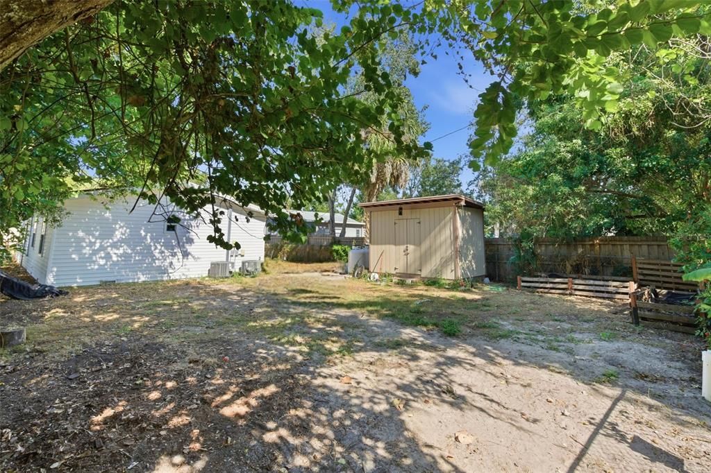 For Sale: $385,000 (4 beds, 2 baths, 1435 Square Feet)