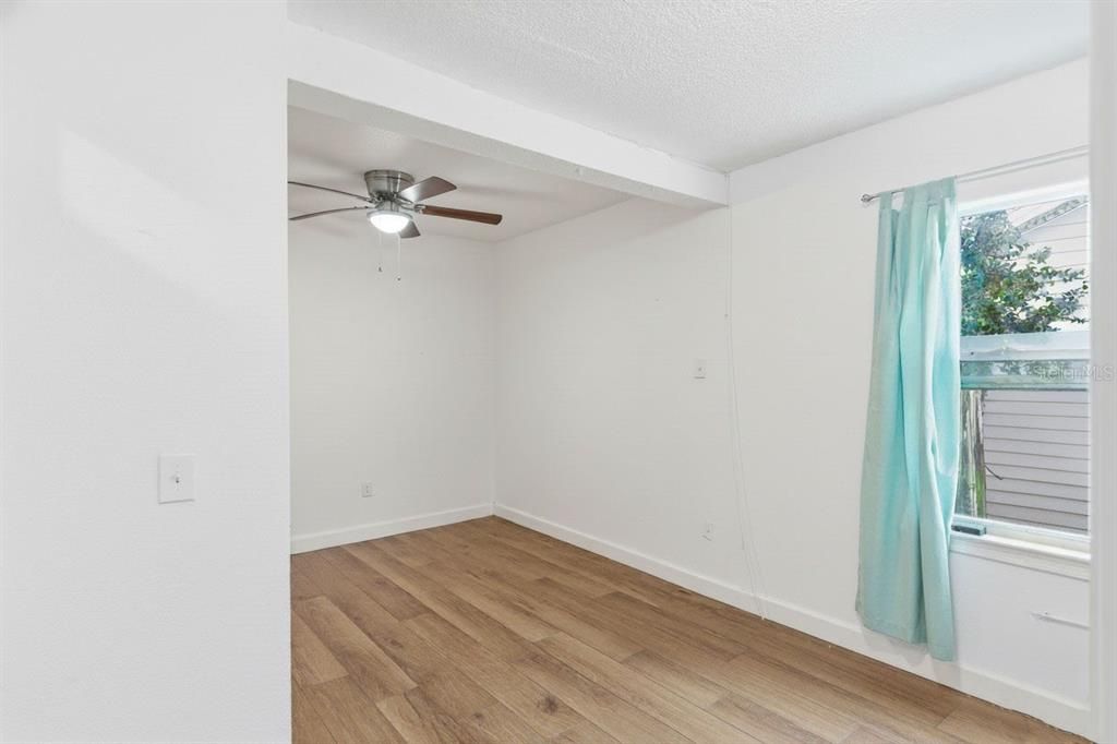 For Sale: $385,000 (4 beds, 2 baths, 1435 Square Feet)