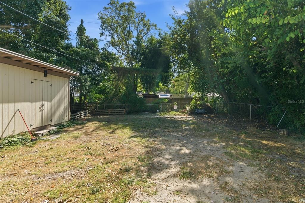 For Sale: $385,000 (4 beds, 2 baths, 1435 Square Feet)