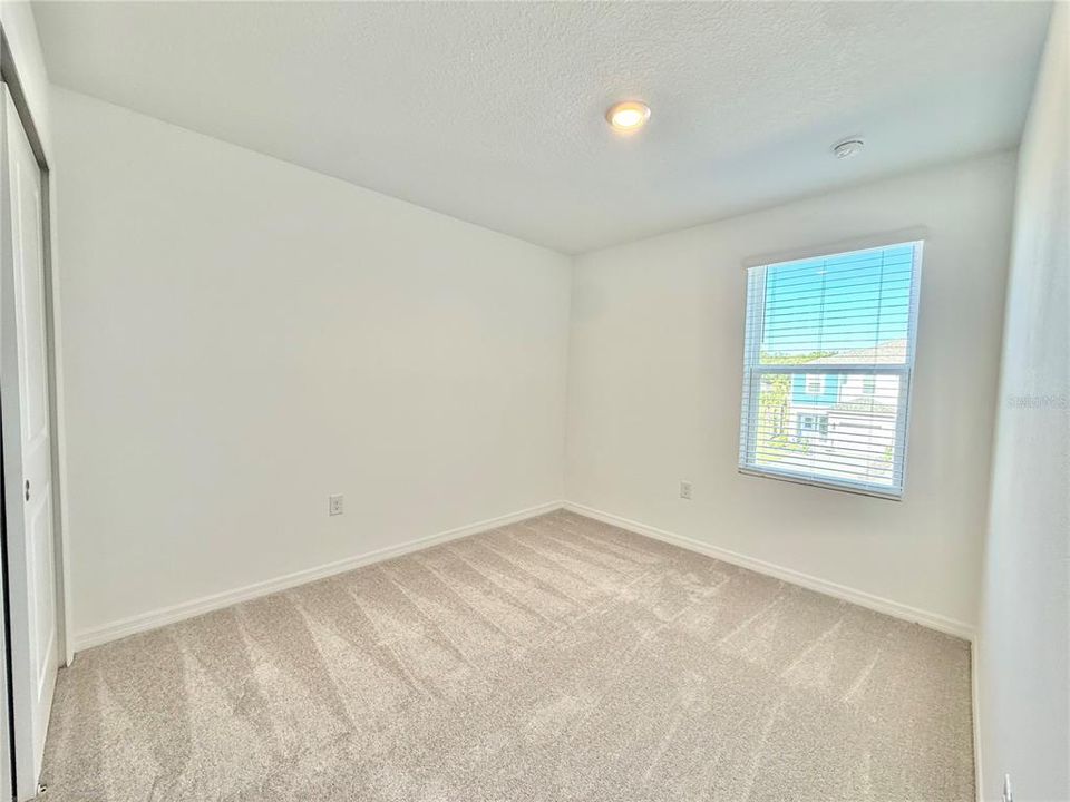 For Rent: $1,950 (3 beds, 2 baths, 1373 Square Feet)