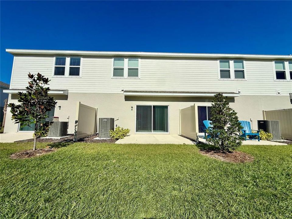 For Rent: $1,950 (3 beds, 2 baths, 1373 Square Feet)