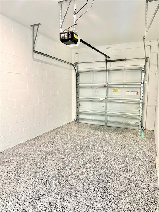 For Rent: $1,950 (3 beds, 2 baths, 1373 Square Feet)