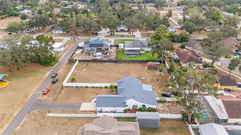 Activo con contrato: $587,000 (4 camas, 3 baños, 2390 Pies cuadrados)