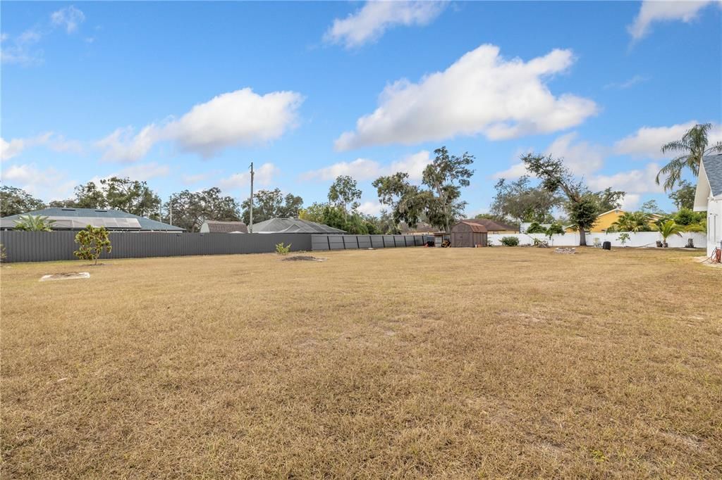 Activo con contrato: $587,000 (4 camas, 3 baños, 2390 Pies cuadrados)