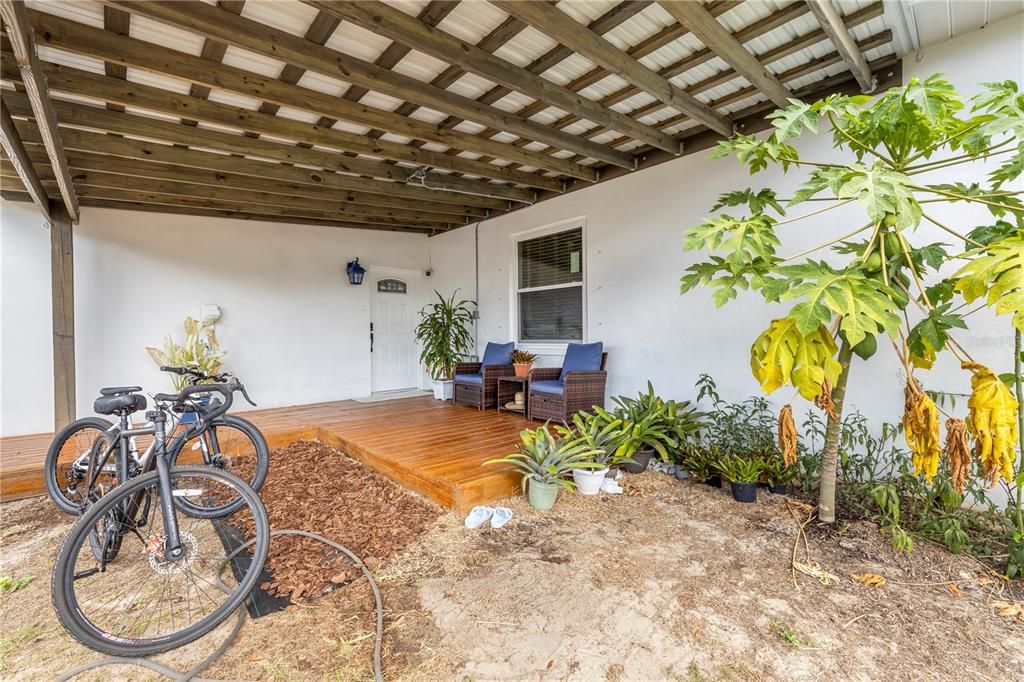 Activo con contrato: $587,000 (4 camas, 3 baños, 2390 Pies cuadrados)