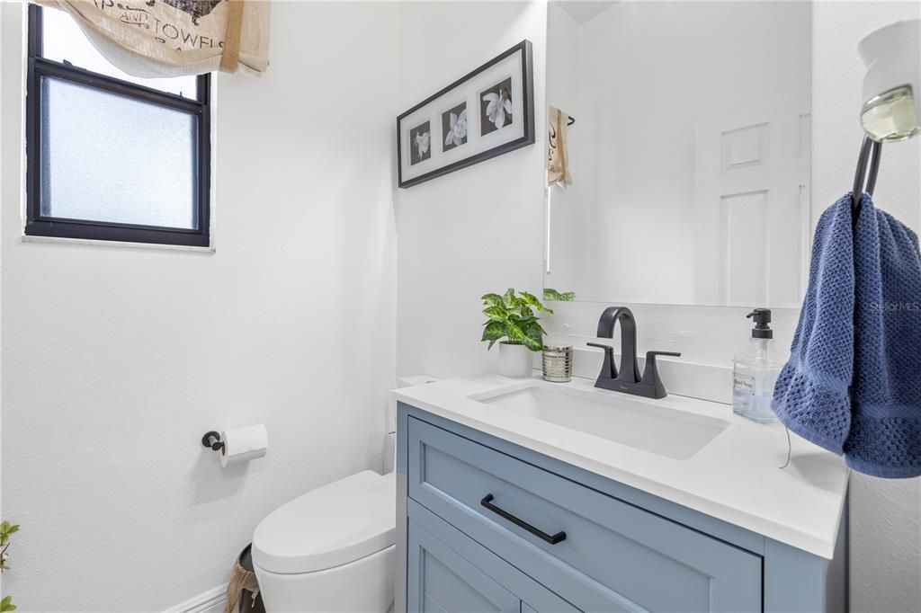 Activo con contrato: $587,000 (4 camas, 3 baños, 2390 Pies cuadrados)