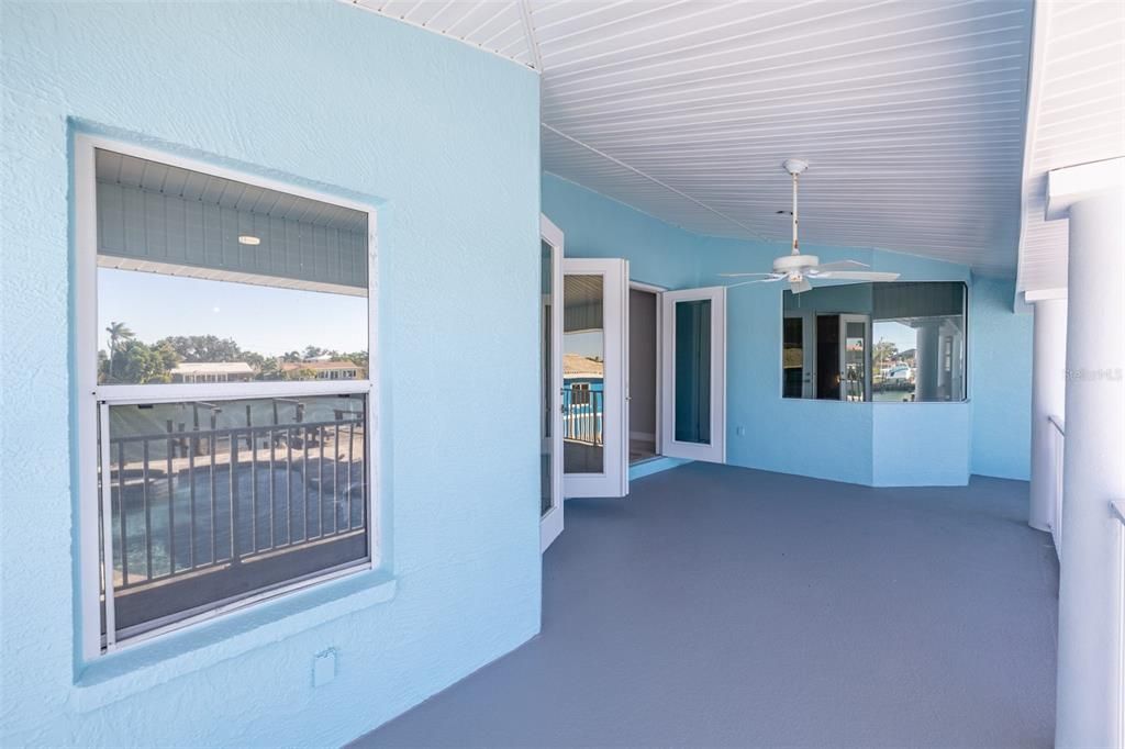 For Sale: $2,100,000 (4 beds, 3 baths, 2782 Square Feet)