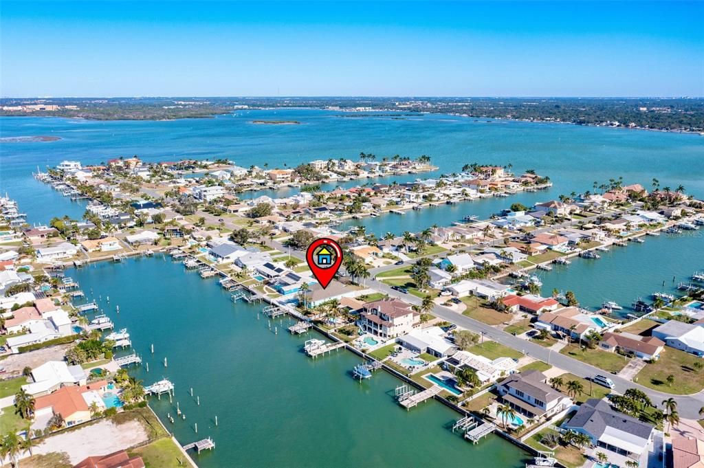 For Sale: $2,100,000 (4 beds, 3 baths, 2782 Square Feet)