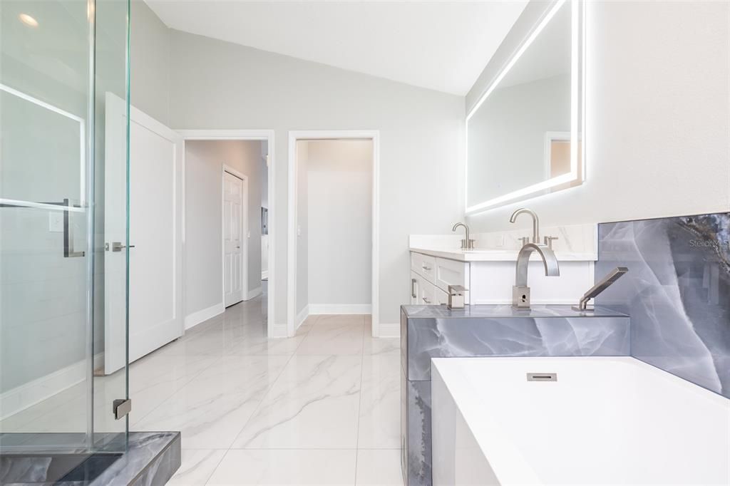 For Sale: $2,100,000 (4 beds, 3 baths, 2782 Square Feet)