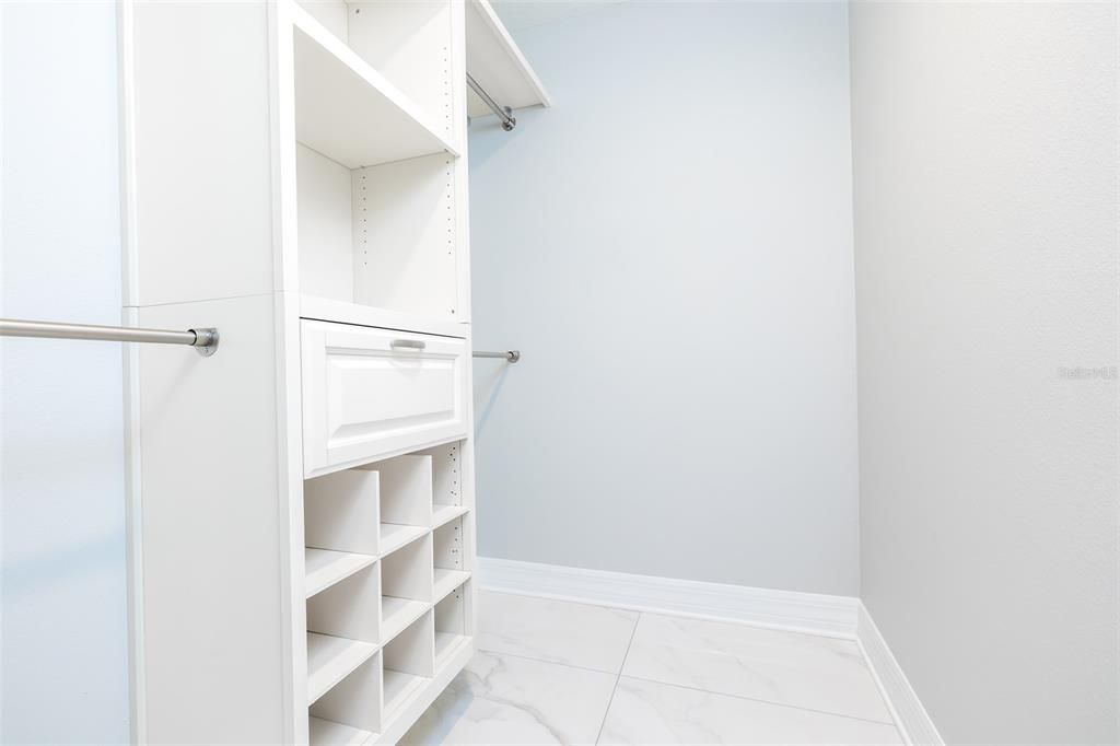 For Sale: $2,100,000 (4 beds, 3 baths, 2782 Square Feet)