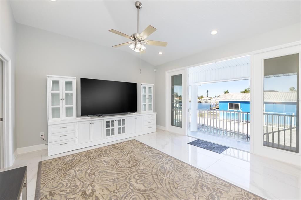 For Sale: $2,100,000 (4 beds, 3 baths, 2782 Square Feet)