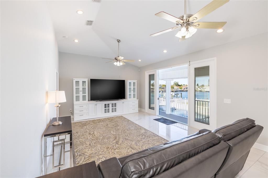 For Sale: $2,100,000 (4 beds, 3 baths, 2782 Square Feet)