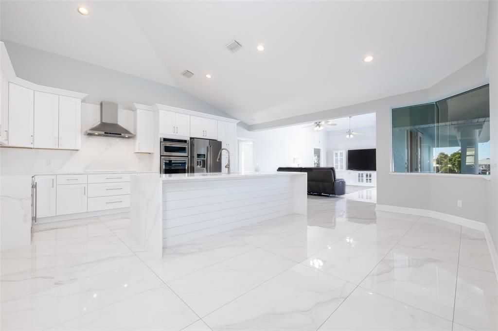 For Sale: $2,100,000 (4 beds, 3 baths, 2782 Square Feet)