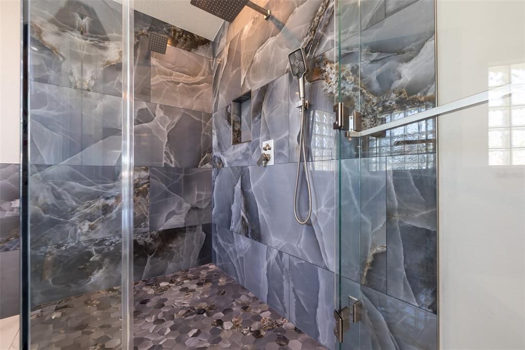 For Sale: $2,100,000 (4 beds, 3 baths, 2782 Square Feet)