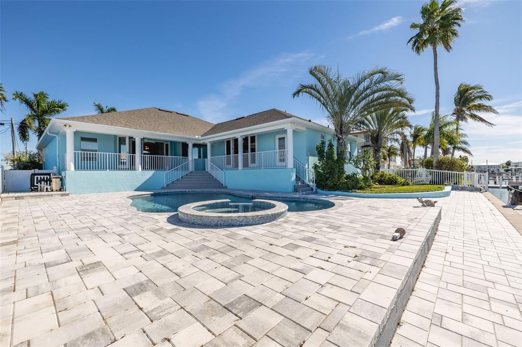 For Sale: $2,100,000 (4 beds, 3 baths, 2782 Square Feet)