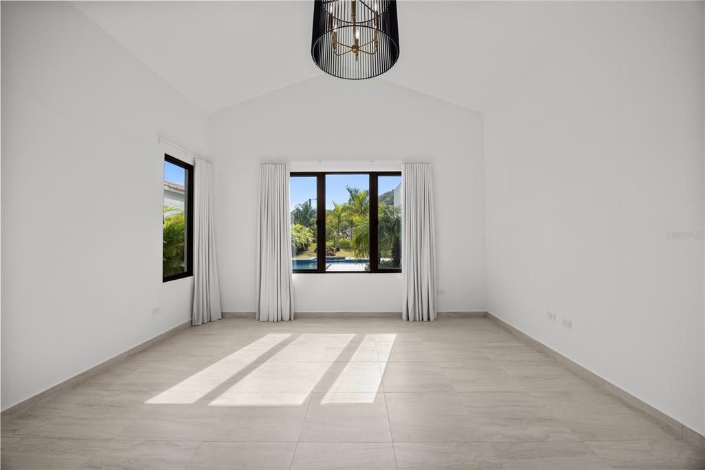 For Sale: $2,700,000 (4 beds, 4 baths, 3206 Square Feet)