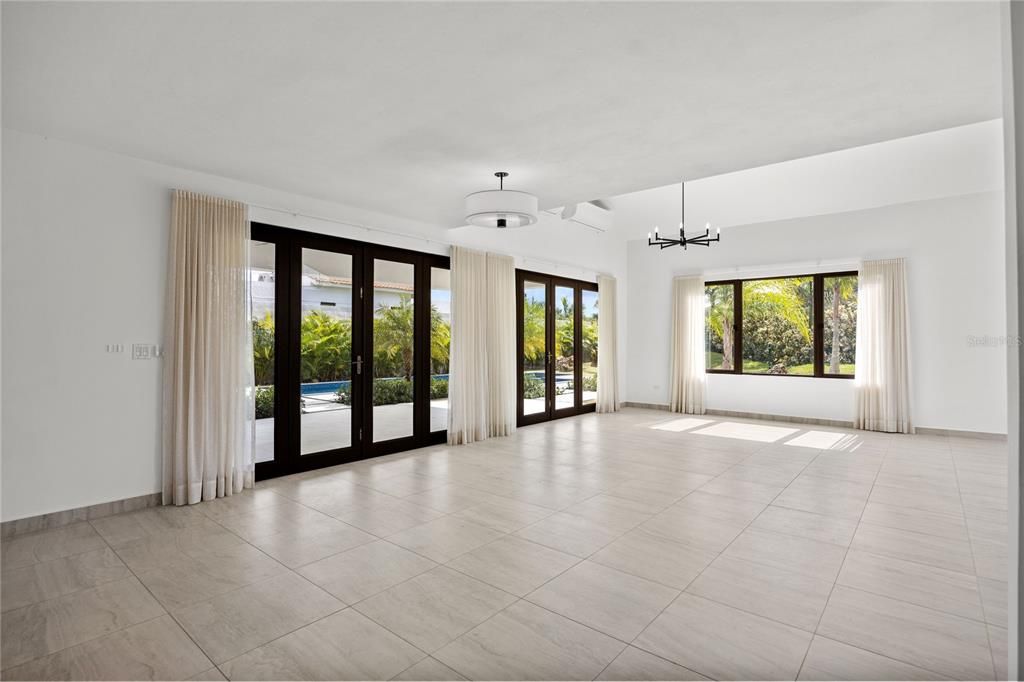 For Sale: $2,700,000 (4 beds, 4 baths, 3206 Square Feet)