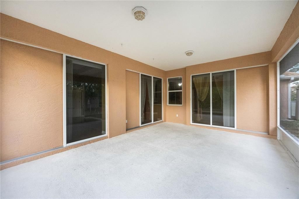 For Sale: $359,900 (3 beds, 2 baths, 1927 Square Feet)