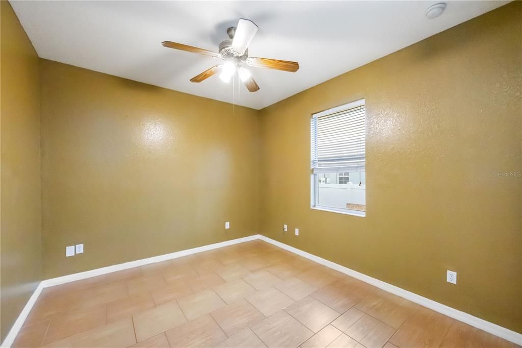 For Sale: $359,900 (3 beds, 2 baths, 1927 Square Feet)