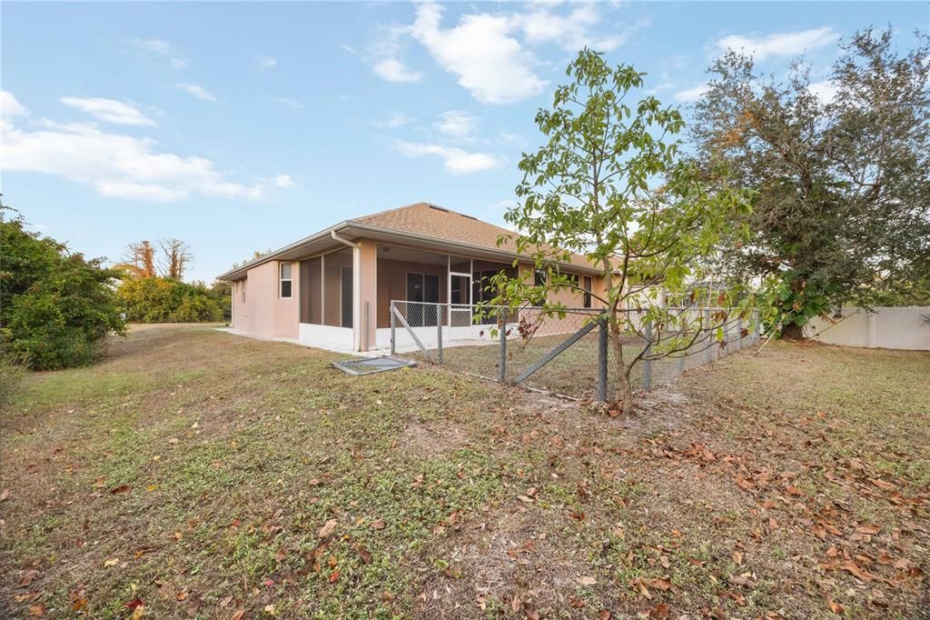 For Sale: $359,900 (3 beds, 2 baths, 1927 Square Feet)