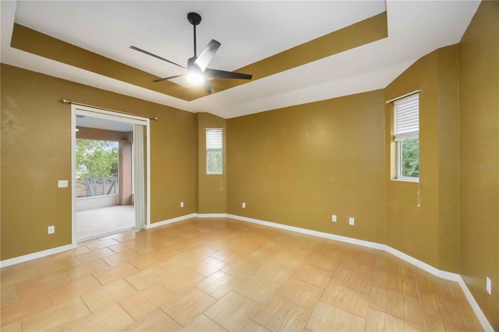 For Sale: $359,900 (3 beds, 2 baths, 1927 Square Feet)