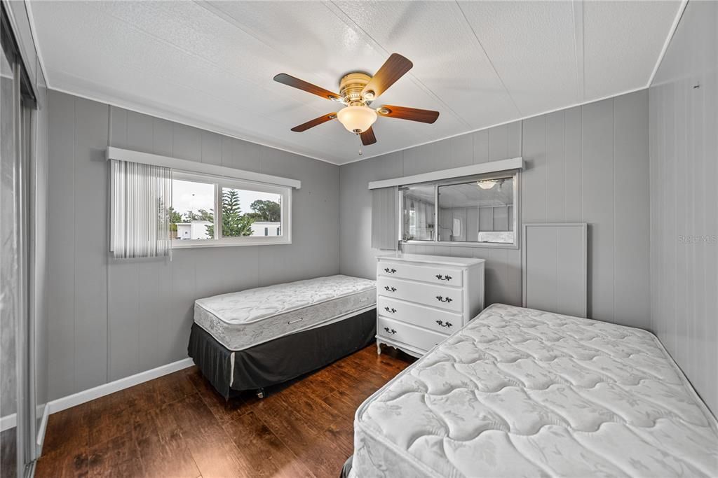 待售: $179,900 (3 贝兹, 2 浴室, 1464 平方英尺)